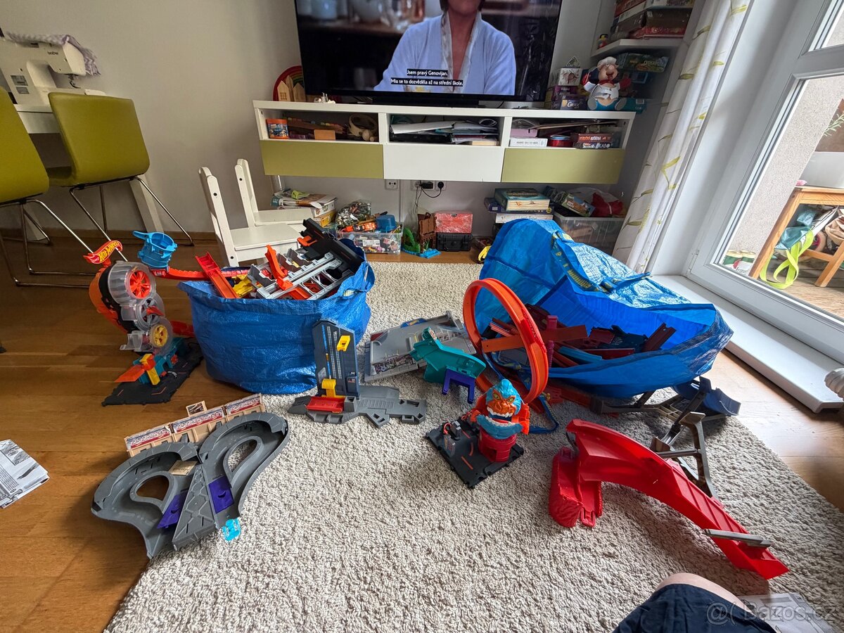 Hot wheels drahy (2 ikea tasky) - 13