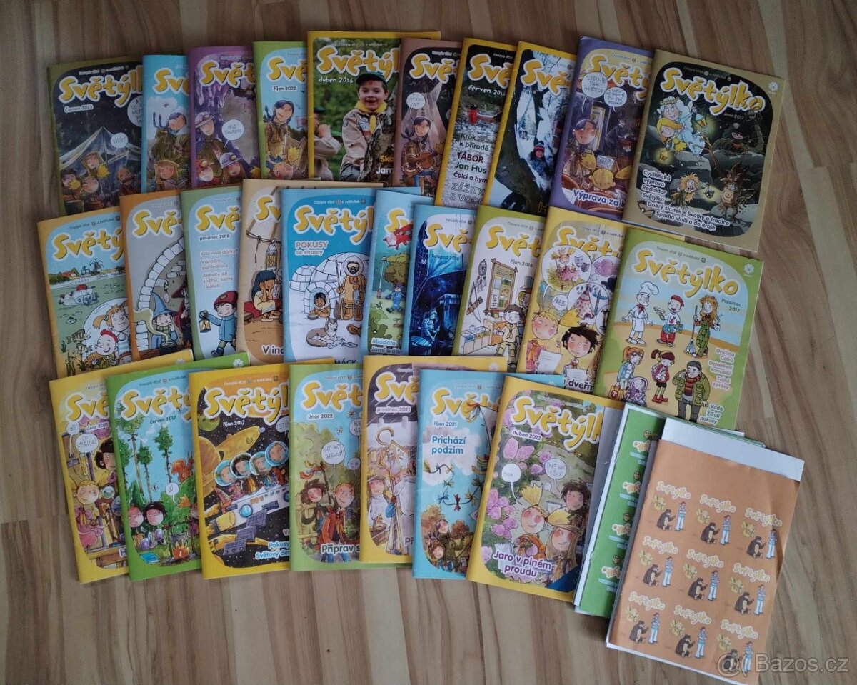 Školní batoh, školní potřeby, knihy, lahve, časopisy - 13