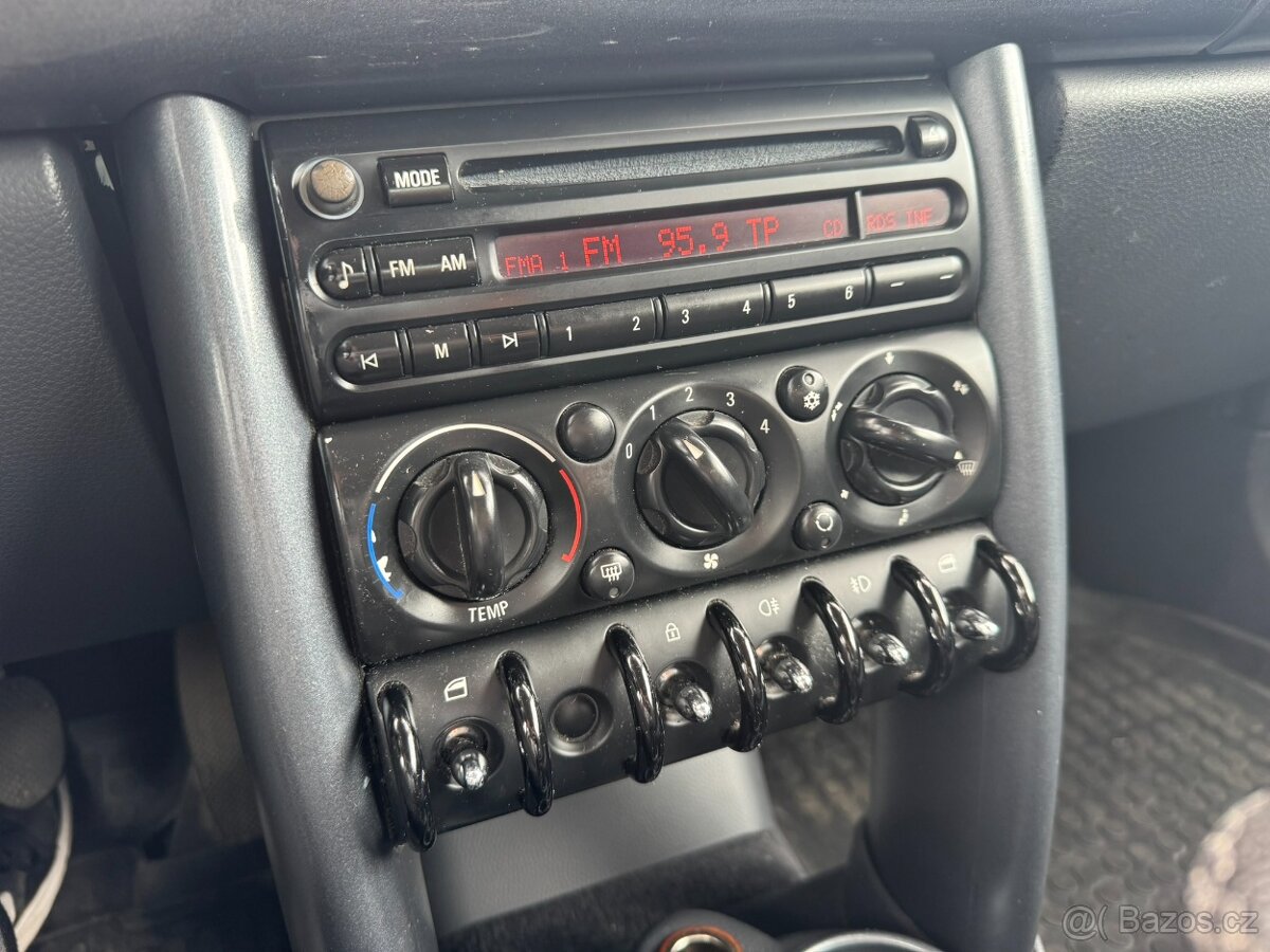 Mini One 1,6i 66 KW KOLA STK 2. MAJ - 13