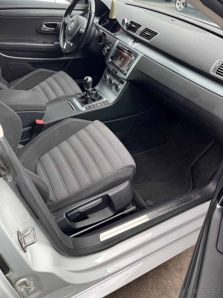 Volkswagen Passat CC 2.0 TDI - 13