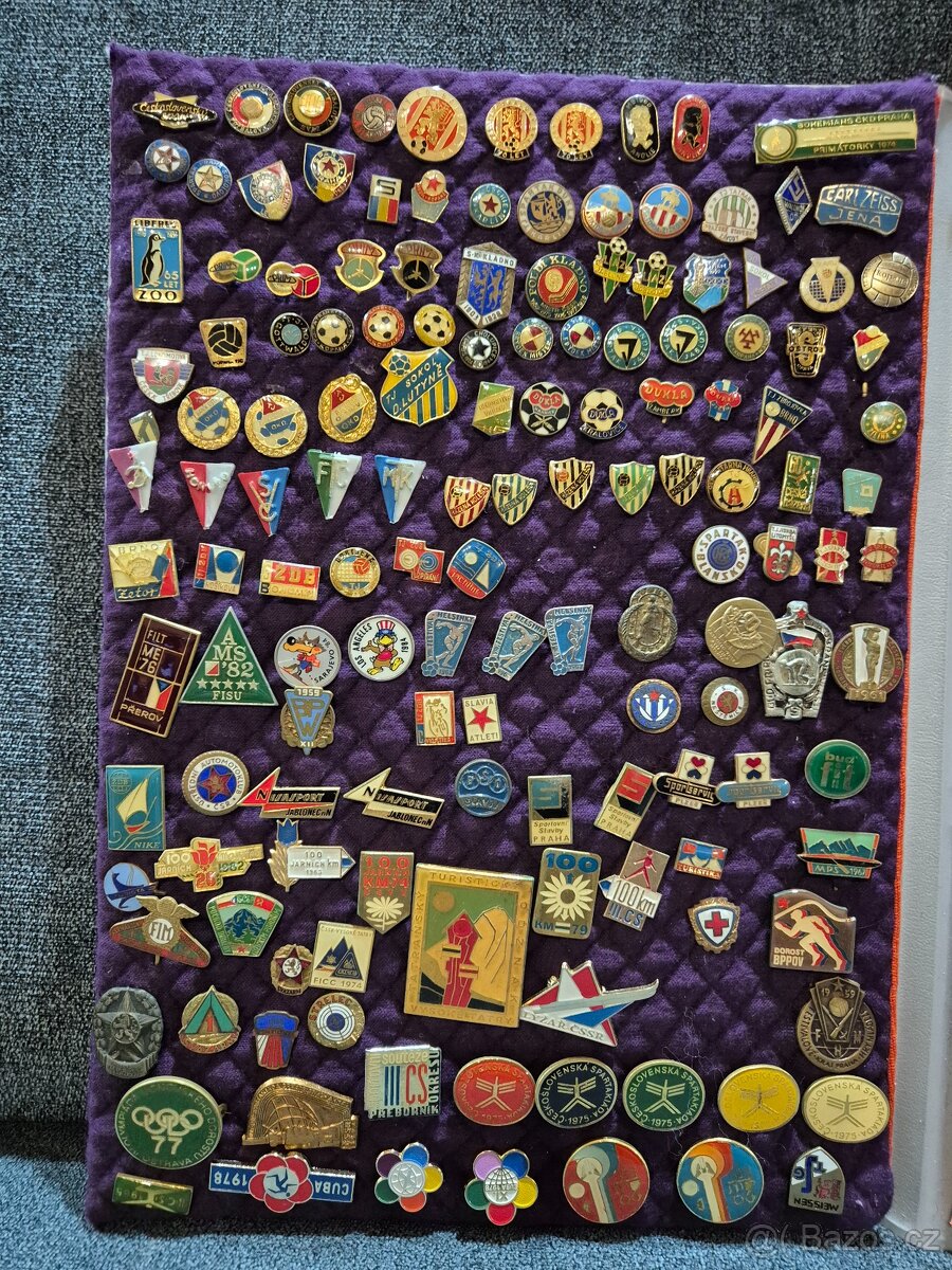 Sbírka odznaků a vyznamenání cca 2100ks - 13