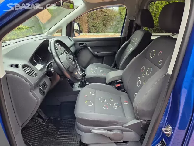 VW Caddy Maxi 1.6 TDI,Roncalli,7.míst,1.maj.serviska,tažné - 13