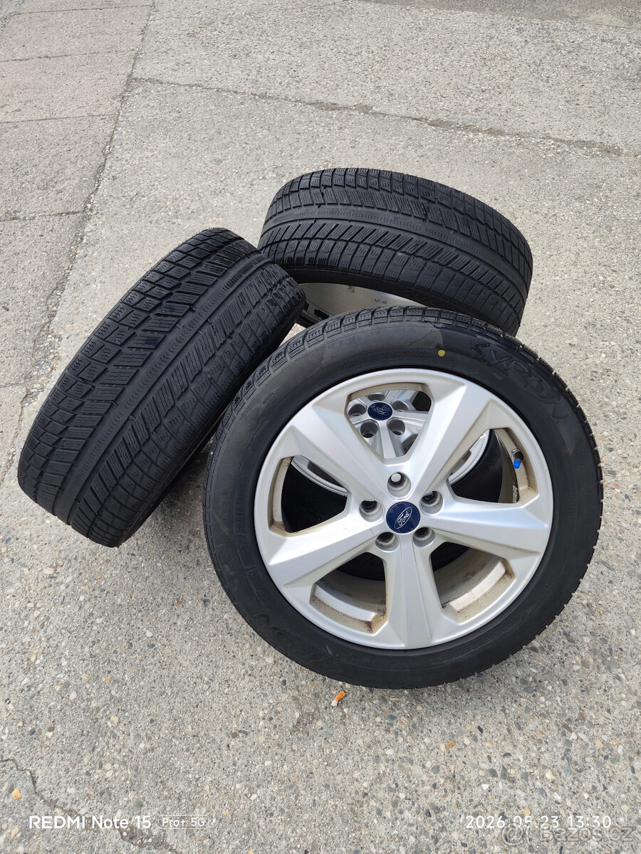 Ford Kuga - 13