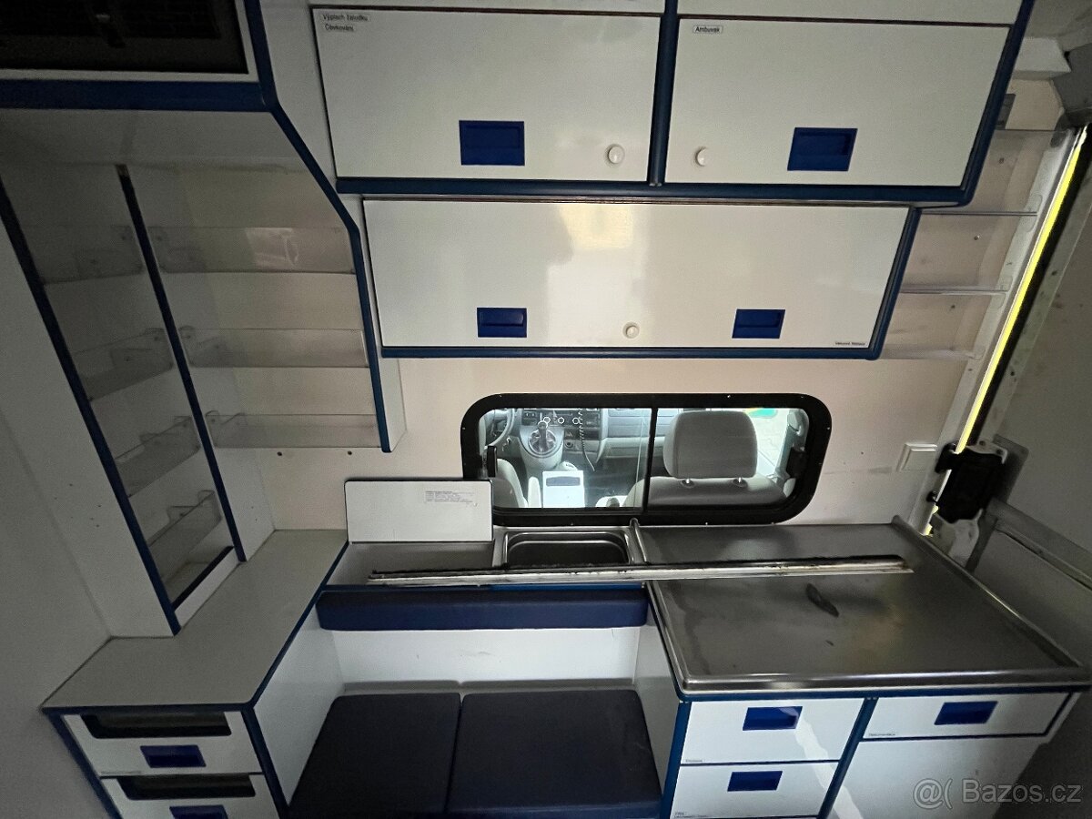 Volkswagen Transporter - 13