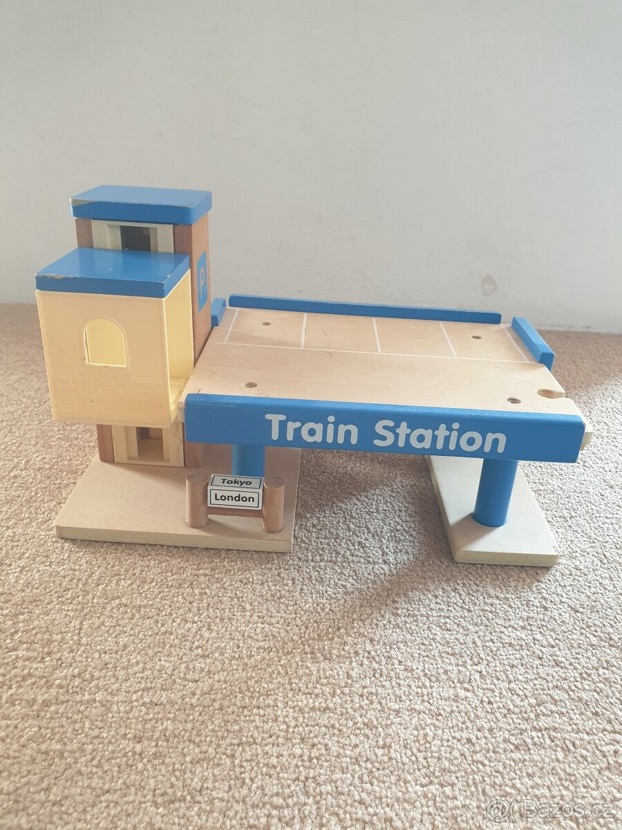 DŘEVĚNÁ VLÁČKODRÁHA BRIO - 13