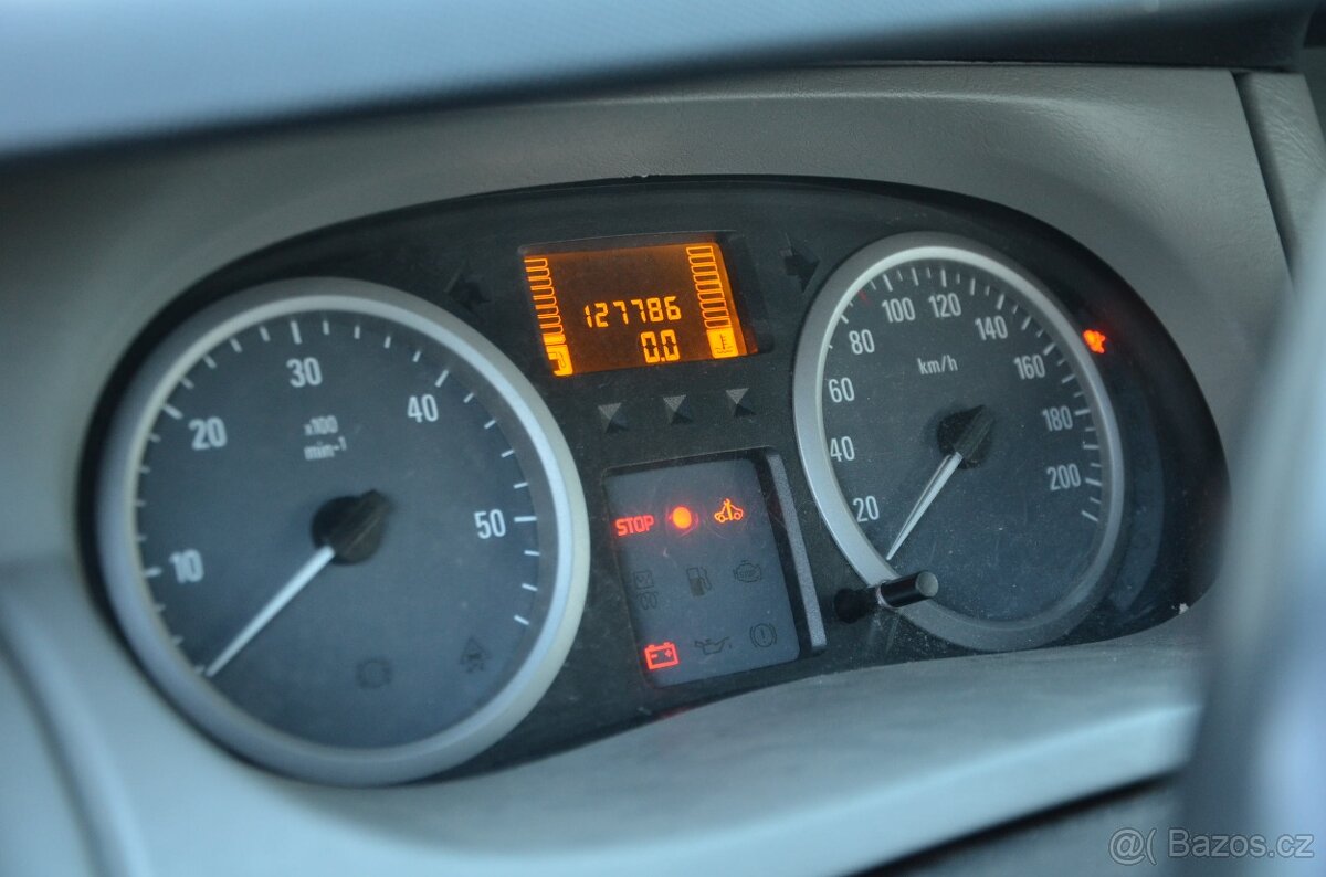 Opel Vivaro, 2.5 CDTI, 2010 - náhradní díly - 13