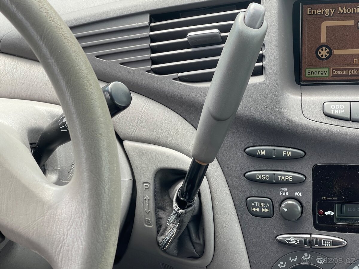 Toyota Prius 1.5 hybrid, r.v. 2000, BOURÁNO - 13