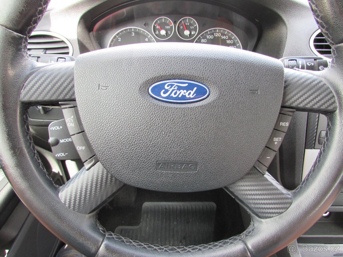 Ford Focus 1.6 TDCi 66kW kombi, nová STK, klima - 13