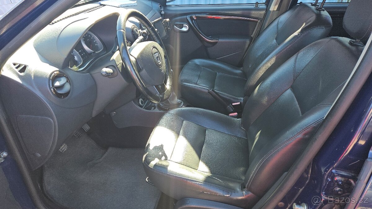 DACIA DUSTER 1,6 i 4x4 - 13