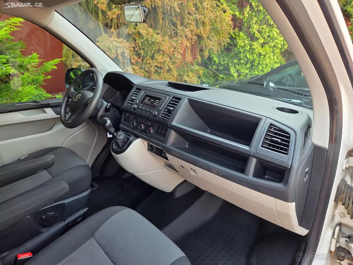 VW T6 Transporter 2.0 TDI 75kW, 8.míst, 2017, ČR - 13