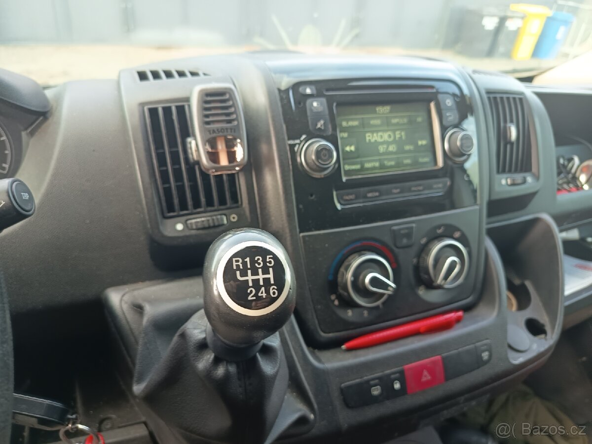 Citroen jumper - 13