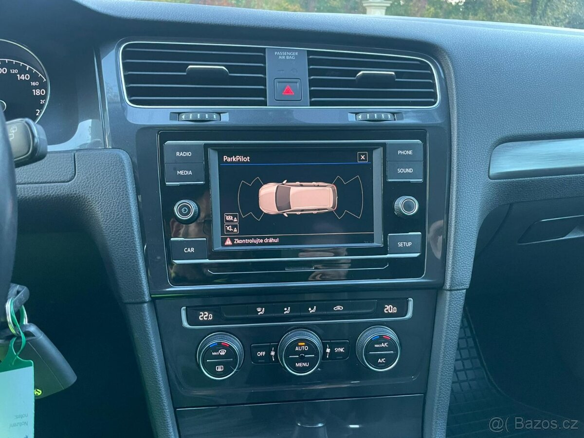 Volkswagen Golf 1.6TDi 1.MAJITEL ČR DPH - 13