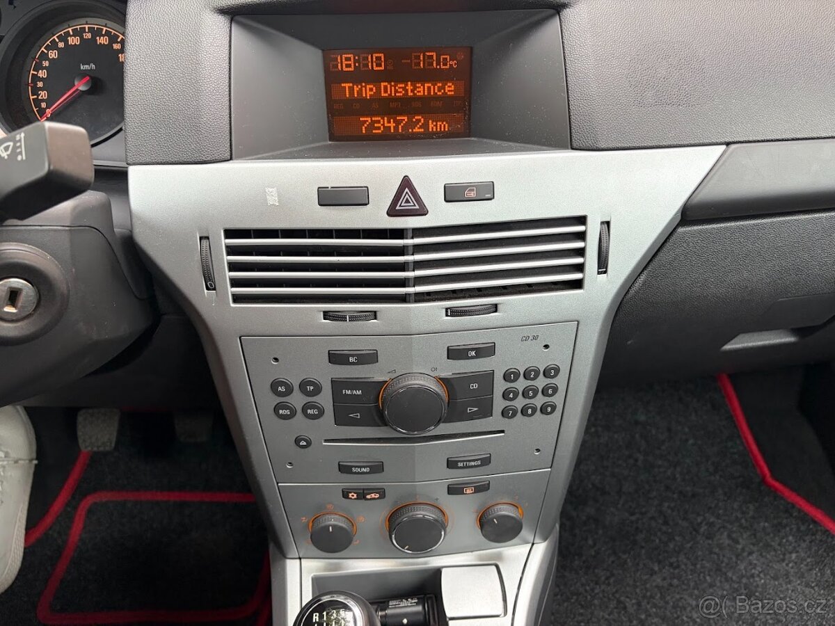 OPEL ASTRA 1.4 16V - CZ, klima - 13