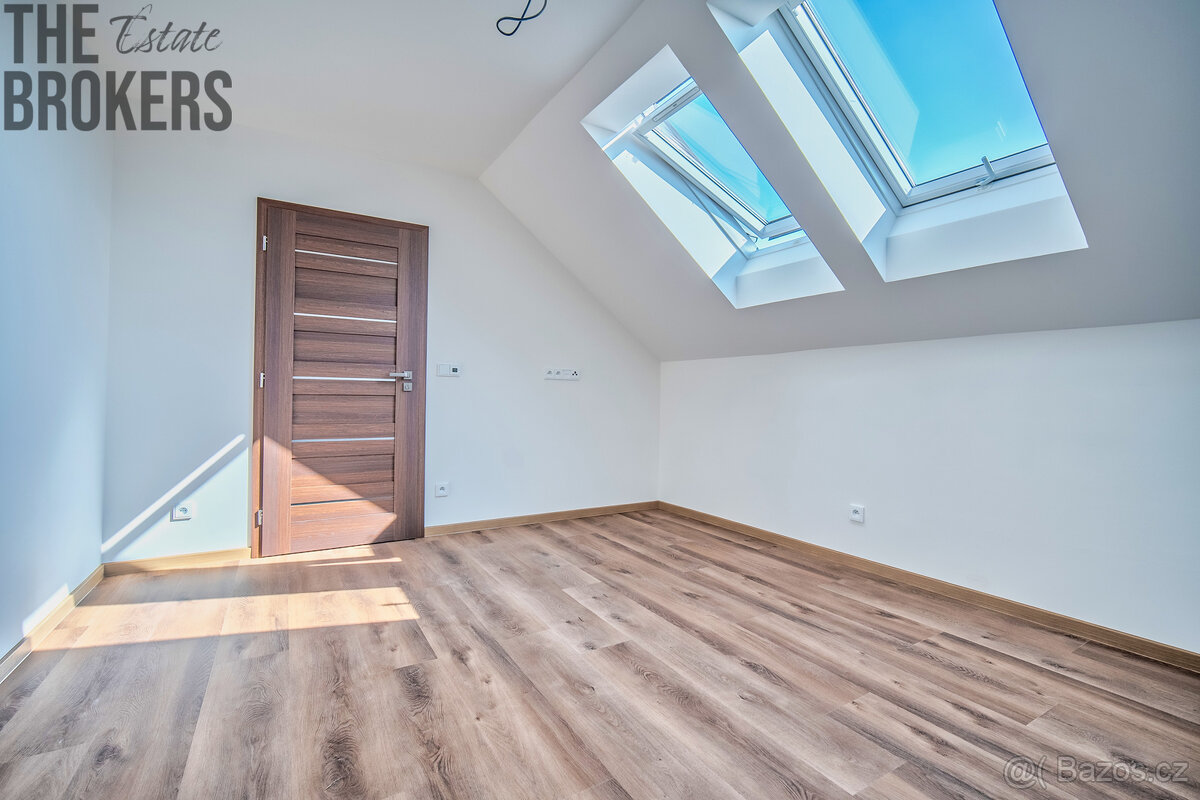 Prodej řadového domu, 145 m2, garáž, pozemek 385 m2, Bylany - 13