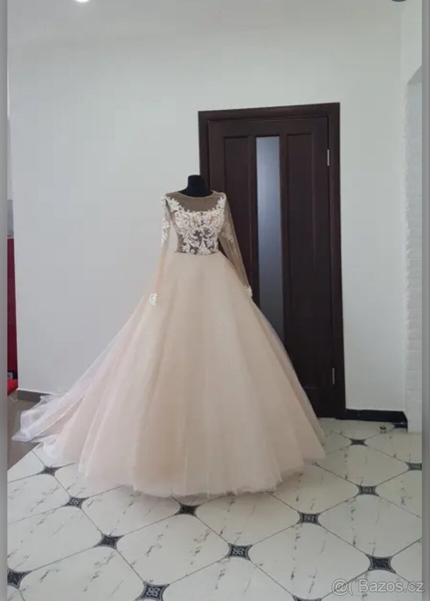 C.01 Svatební saty z vlečkou vyprodej - 13