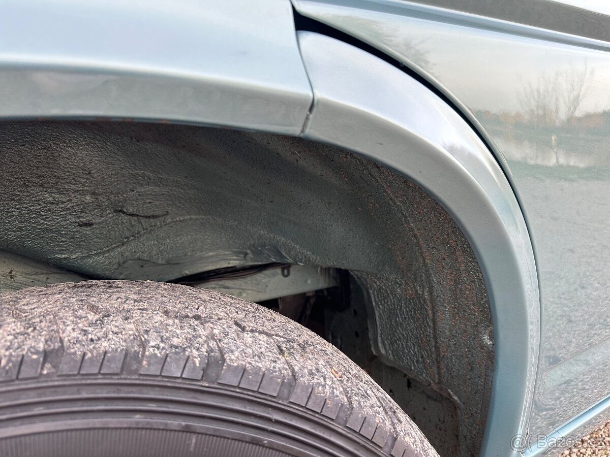 VW Transporter T4 2.5 TDi Dodávka bez Koroze - 13