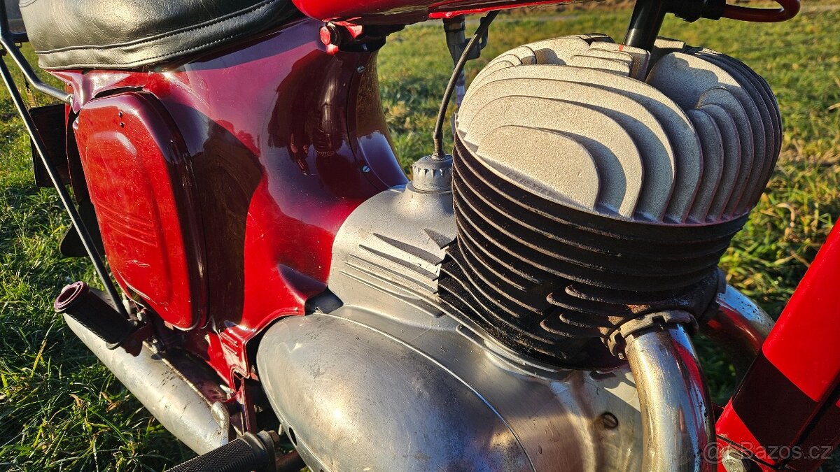 JAWA 250/559 - 13