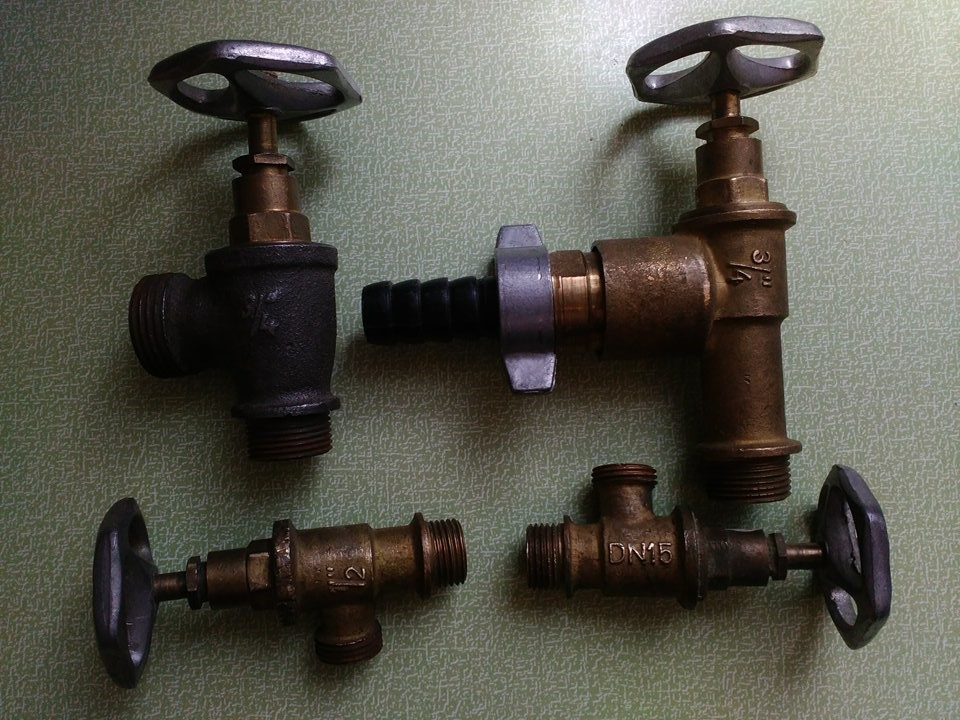 Instalatérský a topenářský materiál - 13