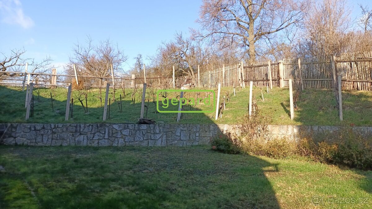 Prodej podílu na rozlehlé usedlosti v Ořechově nedaleko Brna - 13