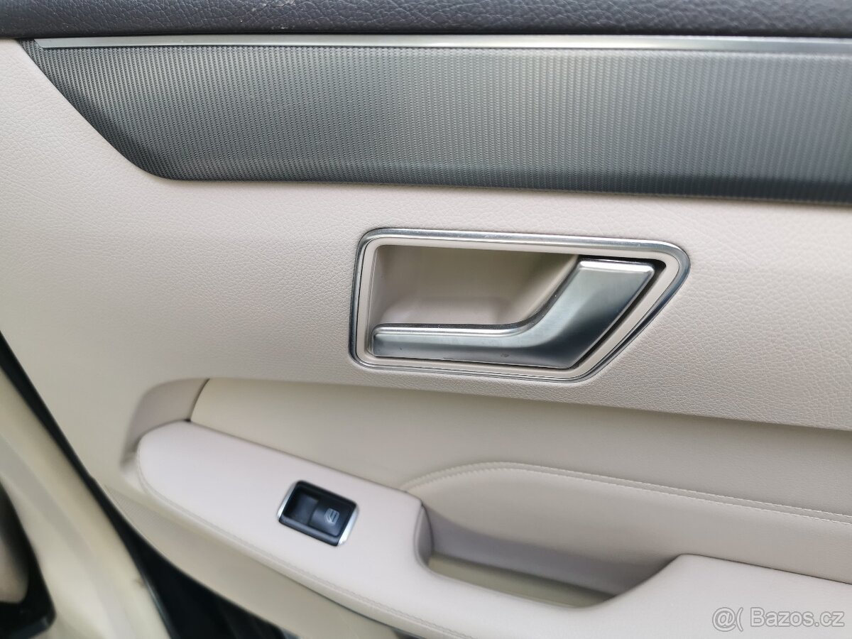 Mercedes E200 CDI - FACELIFT 2014, SERVIS, MANUAL 6kv. - 13