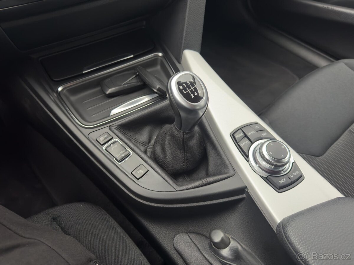 BMW Řada 320d, navi, xenon, kola - 13