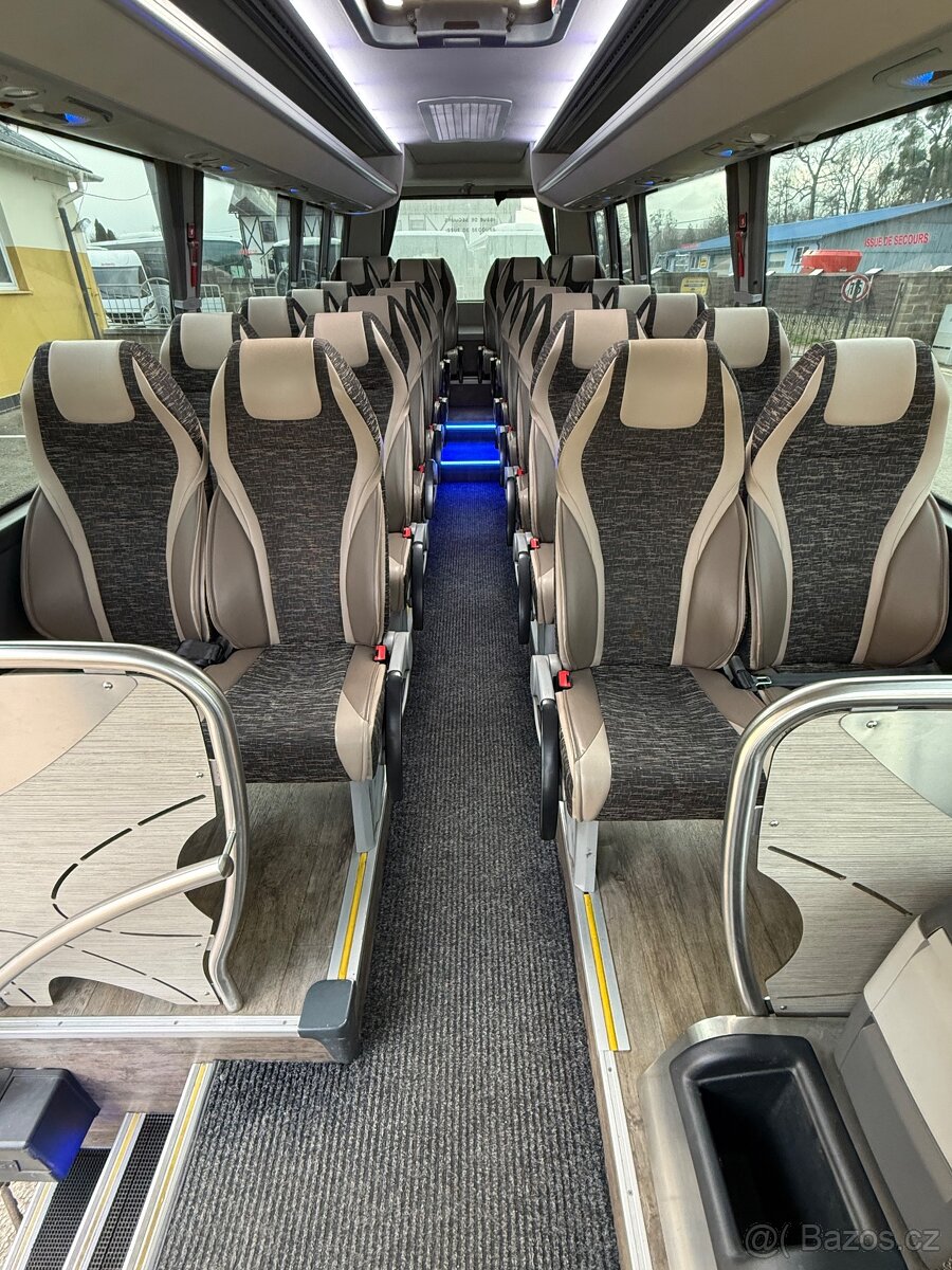 Rok 2019 - XXL IVECO DAILY Indcar Wing - 13