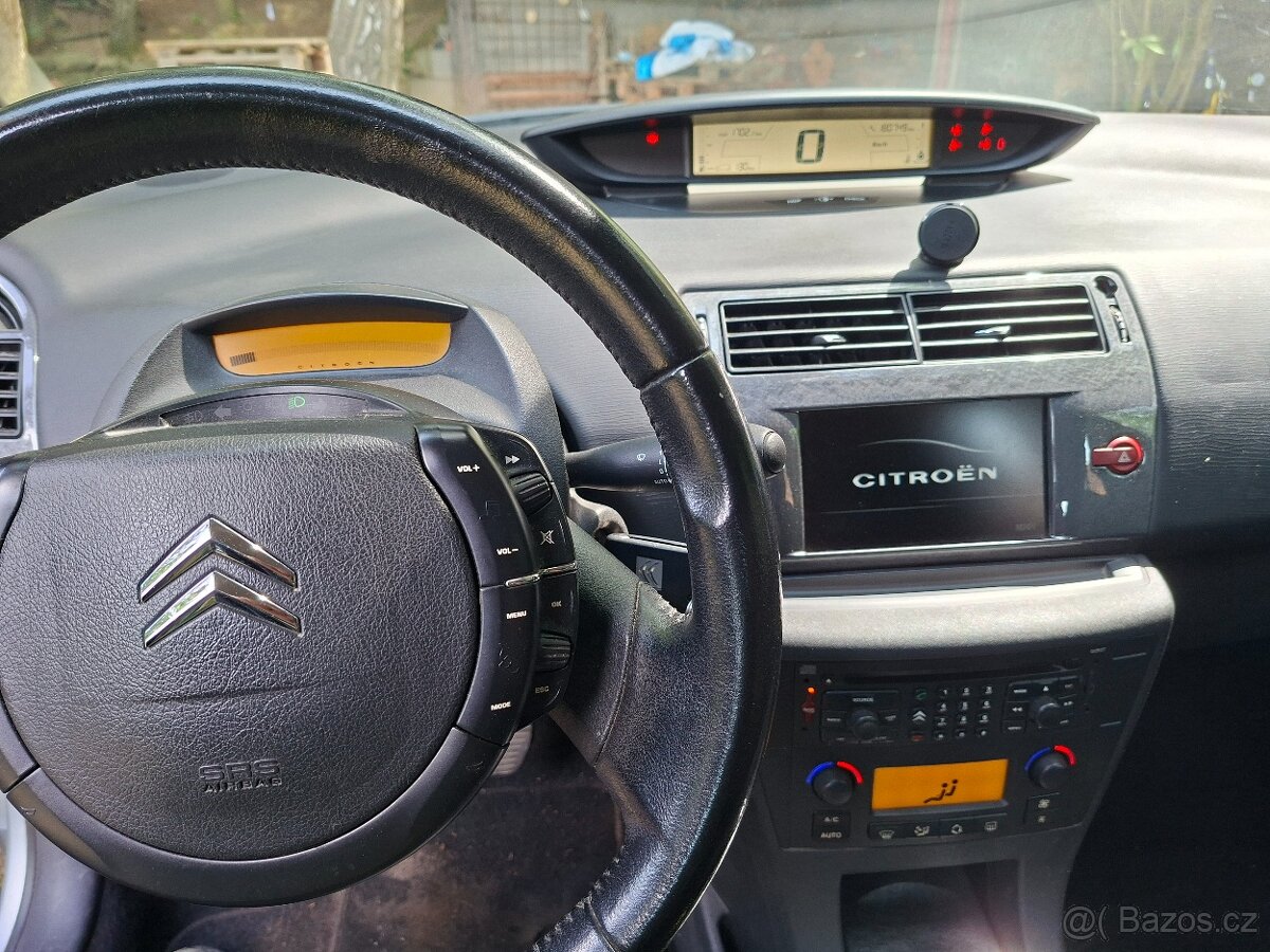 Citroen C4 1.6i 16V - 13