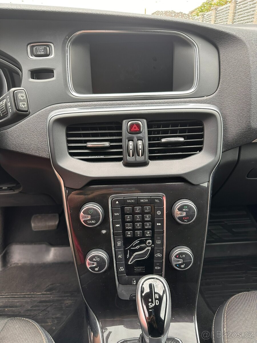 Volvo V40 CC D3 Momentum - 13