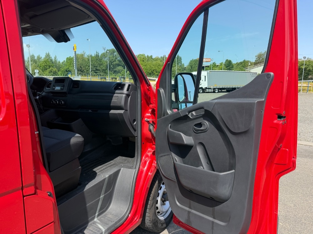 Renault Master 2.3 DCI L4H3 MAXI ČR 1.maj - 13