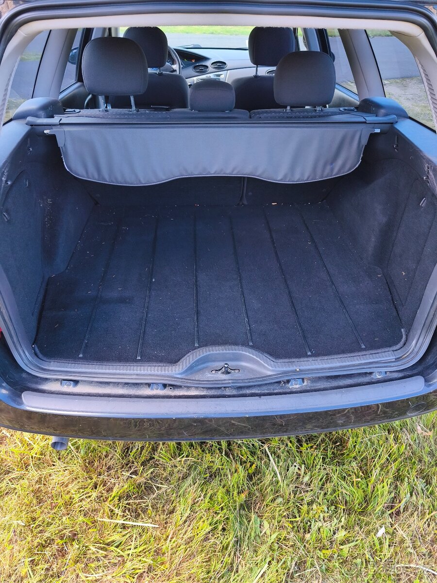 Ford Focus combi 1.6 - 13