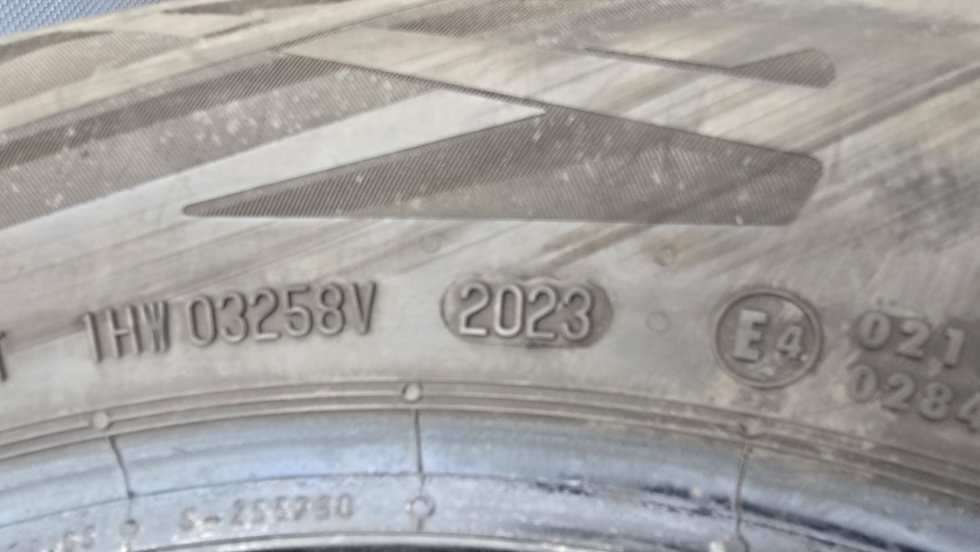 Letní pneu 225/55/17 Continental - 13