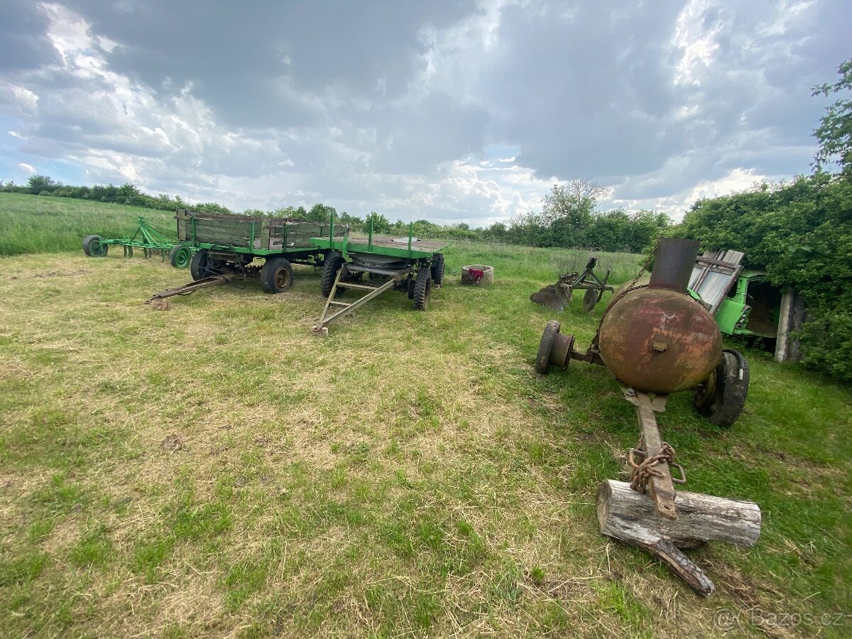 Pluh traktor vlečka a iné náradie za traktor - 13