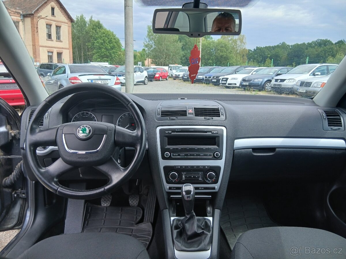 Škoda Octavia 2 1.6 TDI, BEZ KOROZE - 13
