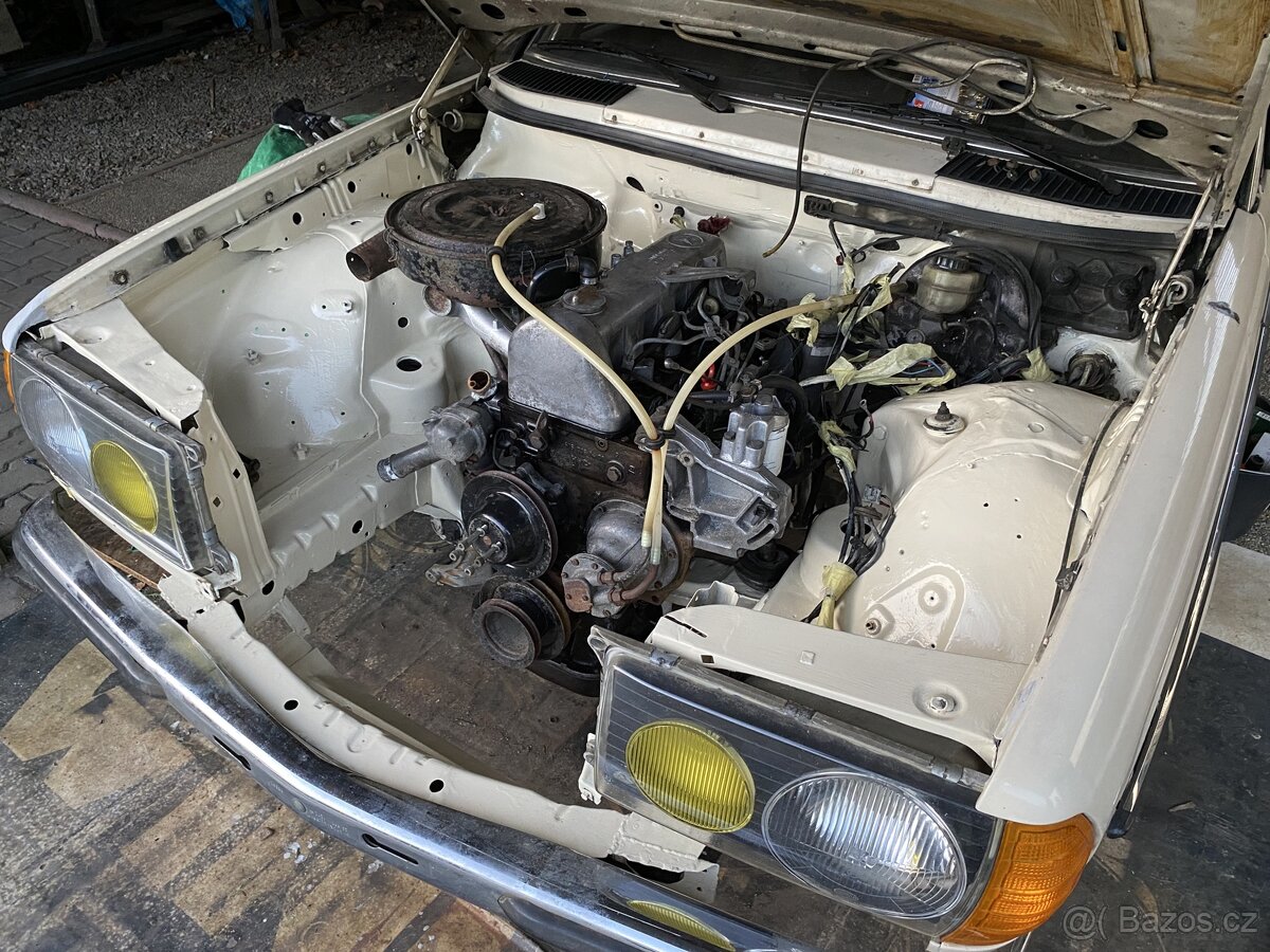 Mercedes Benz W123 240D - 13