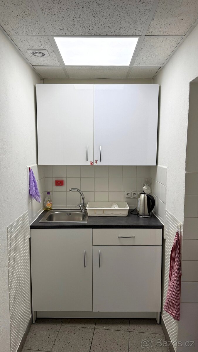 Pronájem obchodního prostoru 128m2 v centru města - 13