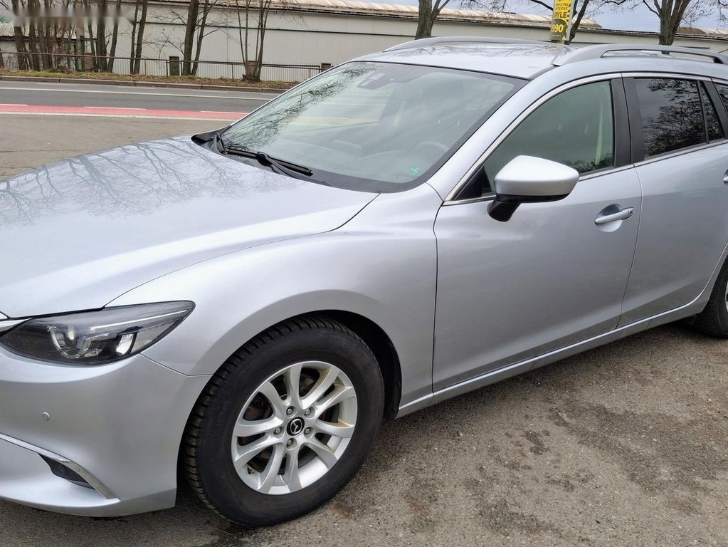 Mazda 6,2.0 121 KW Facelit 1. majitel - 13