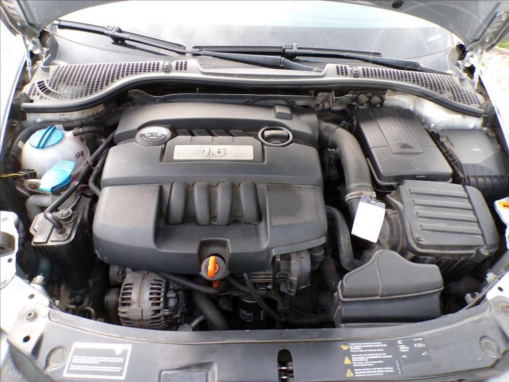 Škoda Octavia 1,6 MPI KLIMA - 13