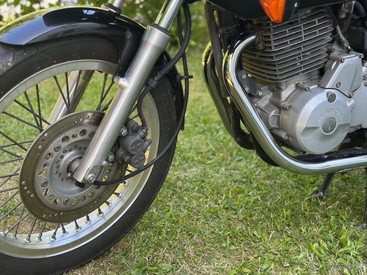 Honda XBR 500S - 13