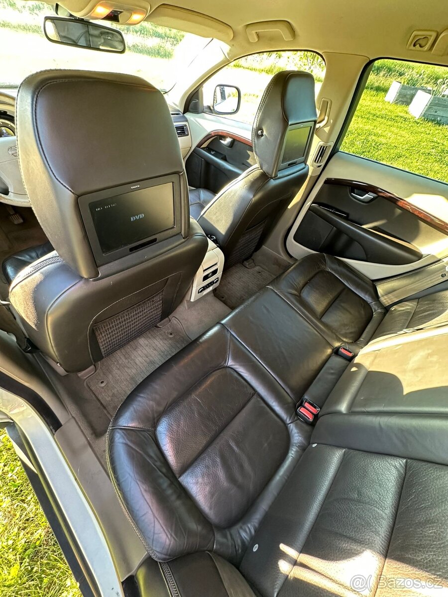 Volvo XC70 D5 AWD - 13