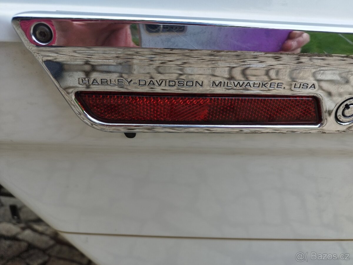 Harley Davidson ROAD KING - 13