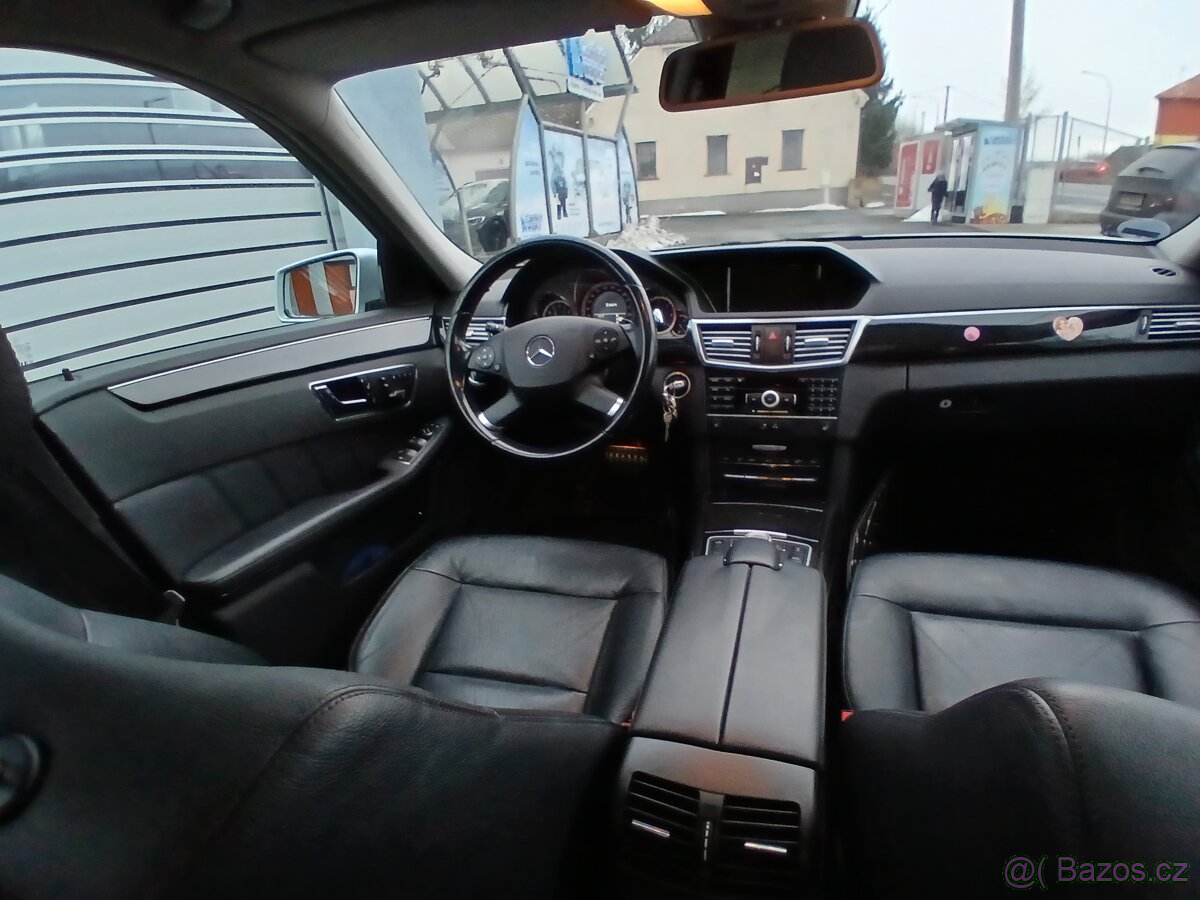 Prodej mersedes benz w 212 - 13