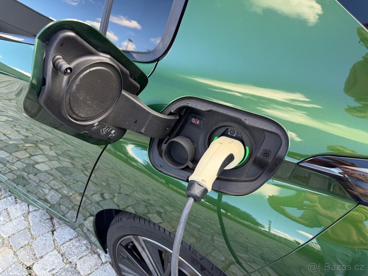Peugeot 308 e-GT HYBRID 225 e-EAT8 - 13
