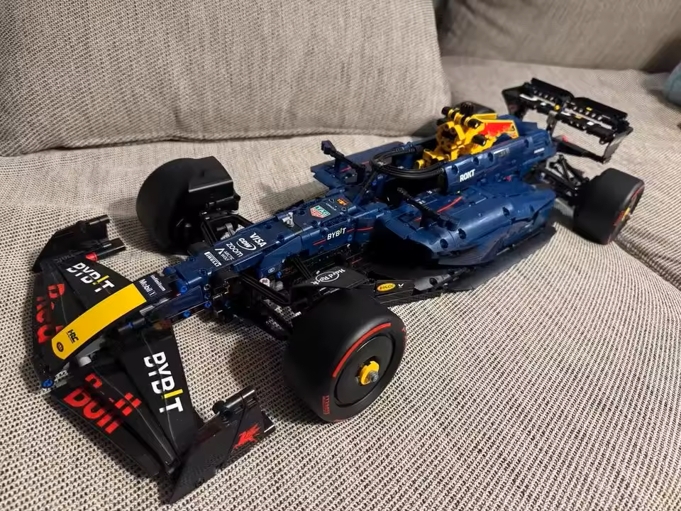 lego technic zavodne formule F1 - 13