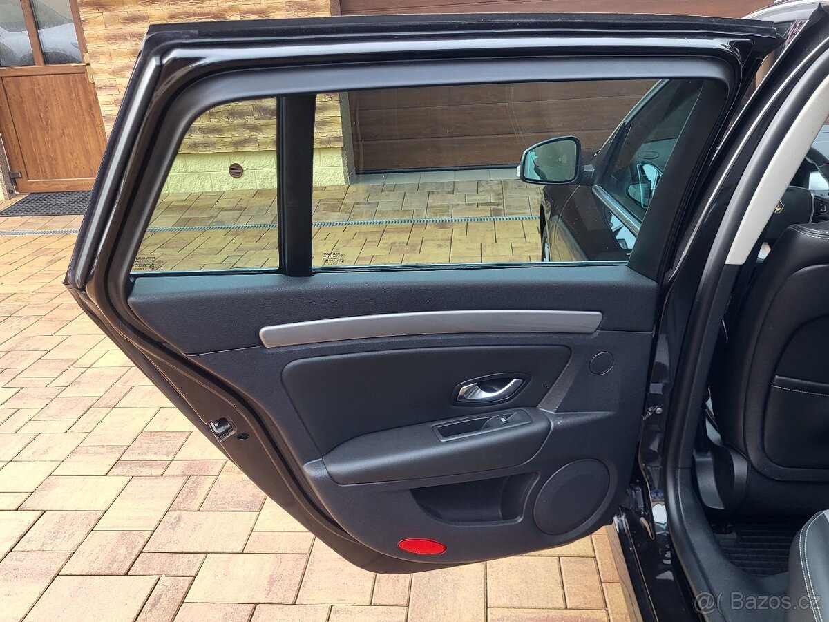 Renault Laguna III 2.0dCi 127kW 4Control - REZERVACE - 13