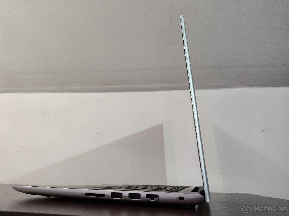 Kovový podsvícený Dell,i7-8gen,4gb GPU,14", SSD. - 13