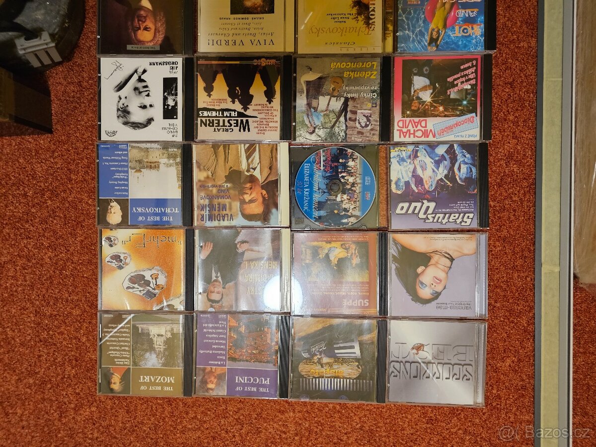 Stojan na 80ks CD SKYDISC s osvětlením na baterie+CD+DVD - 13