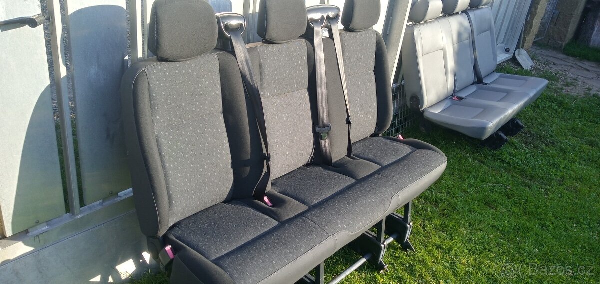 PRODÁM TROJSEDAČKU S PÁSY PRO TŘI OSOBY 2X ISOFIX - 13