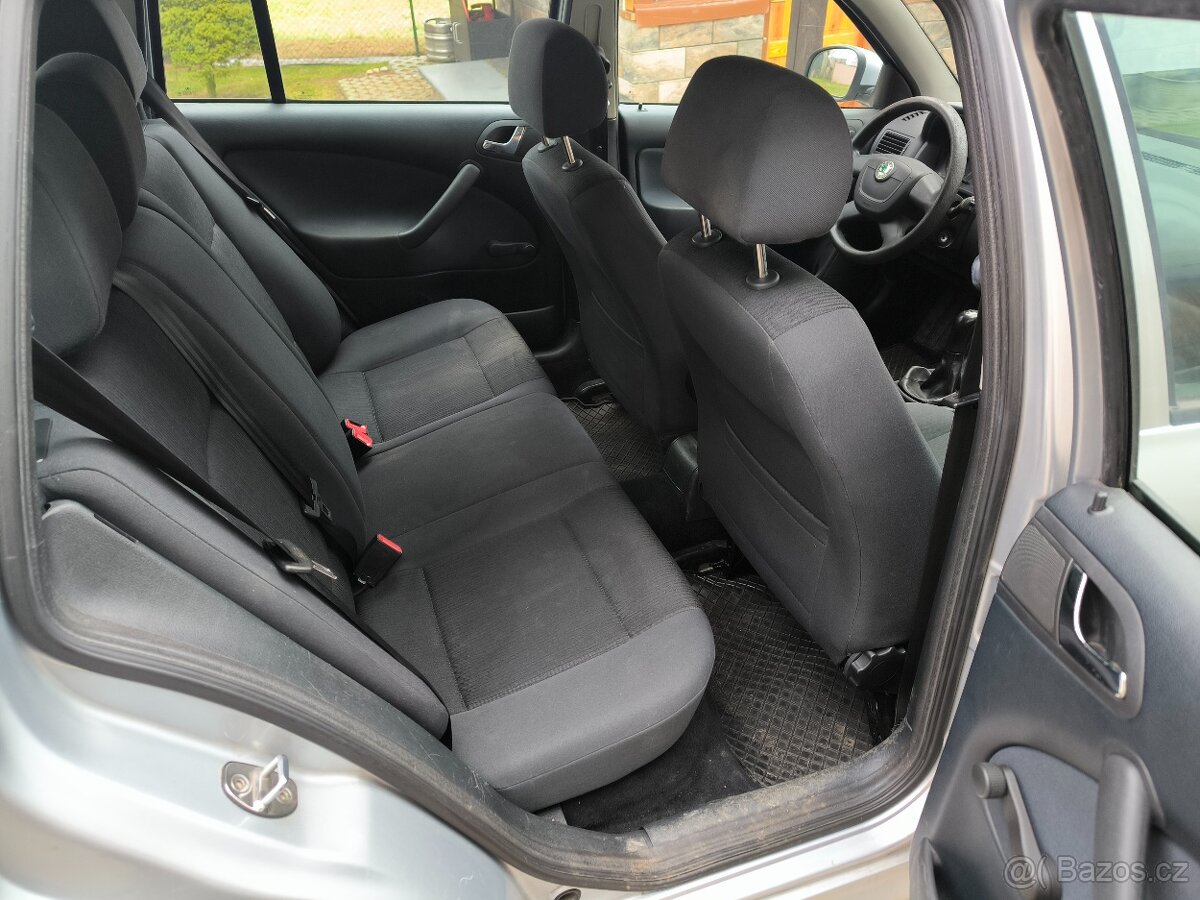 ŠKODA OCTAVIA 1.9 TDI, r.v. 2010, 1. MAJITELKA, VÝBORNÝ STAV - 13