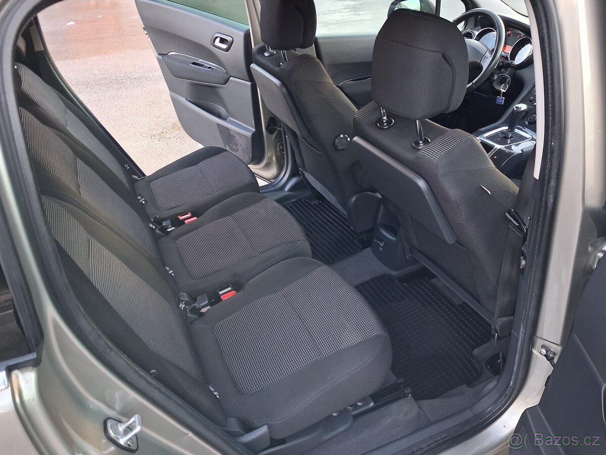 Peugeot 5008 1.6 HDI Automat - 13