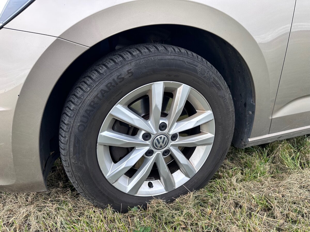 vw TOURAN 1.6TDi 85kW - 13